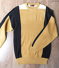 일본판 yves saint laurent 입생로랑 울100% 빈티지 스웨터!  프리사이즈! 굿 컨디션!