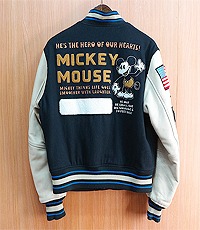 일본판 avirex x disney mickey mouse 아비렉스 x 디즈니 미키 마우스 콜라보 바시티 자켓~! L사이즈~! 드라이 클리닝 완료.