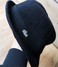 일본판 라코스테  울100% 두툼한 겨울 모자!!  58cm